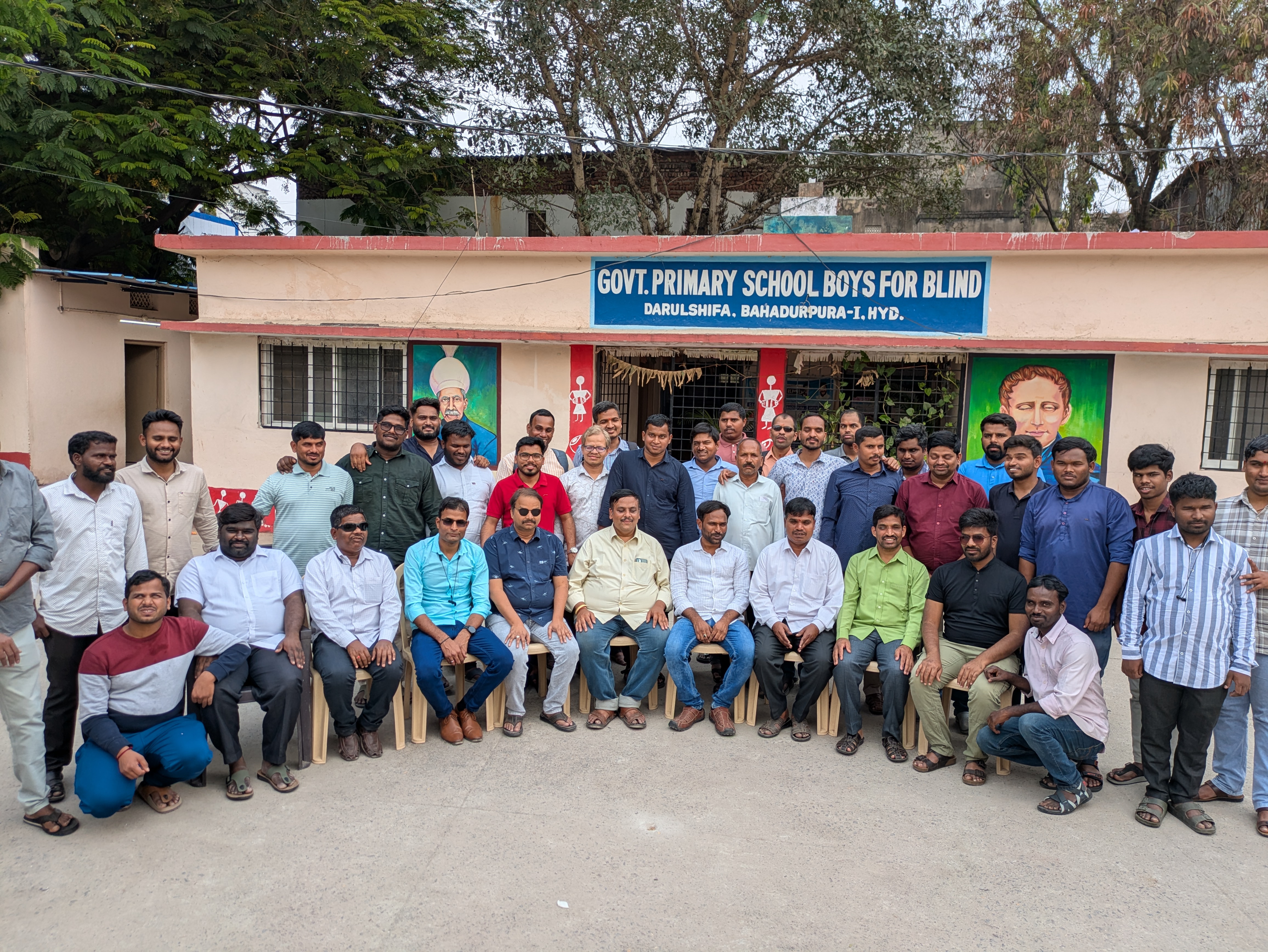 I and Eye alumni meet gathering with former students